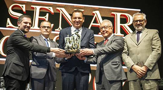 Marcelino Colla é homenageado no Troféu Senar O Sul como instrutor padrão do Senar-RS