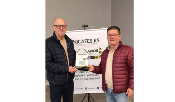 UNITEC reafirma compromisso com o cooperativismo ao participar das comemorações dos 20 anos da Unicafes-RS