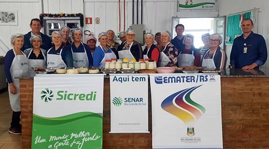 ‘Leite e derivados geram saúde e movimentam a economia’, destaca associada da Unitec