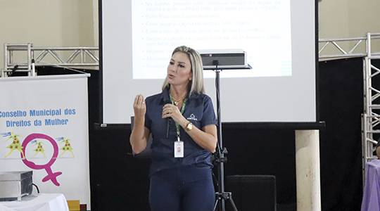 ‘Vamos levar mais carinho e autocuidado para nossas vidas para continuar vivendo mais e melhor’, destaca associada da Unitec durante palestra