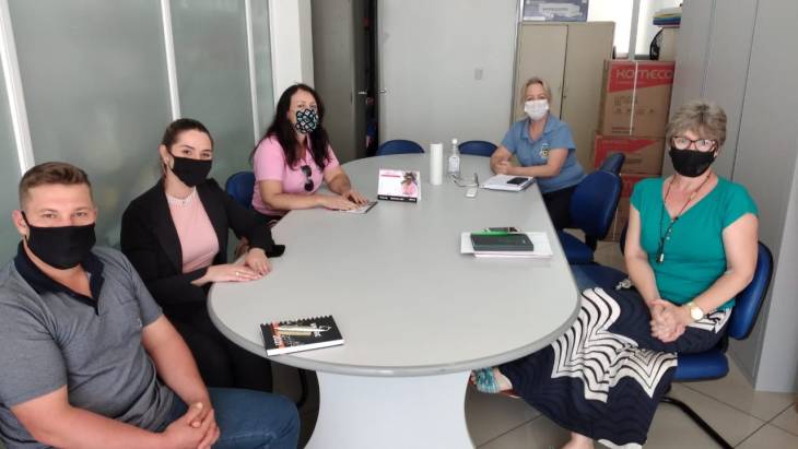 Equipe da Unitec apresenta produtos e soluções para a prefeitura de Horizontina